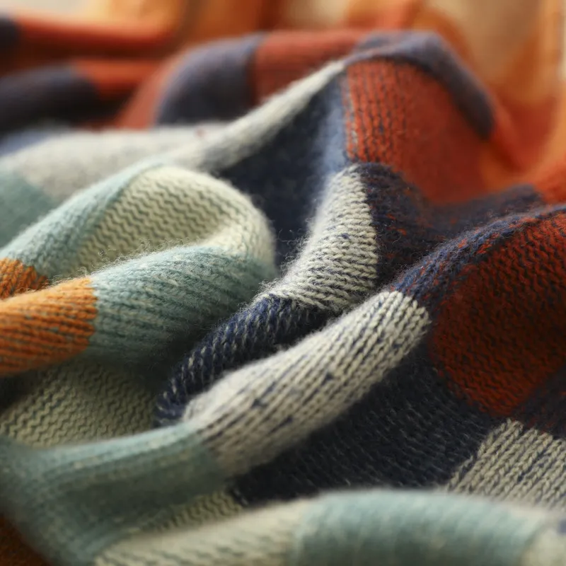 Adalynn - Kolorowy sweter z golfem o wzorze patchwork